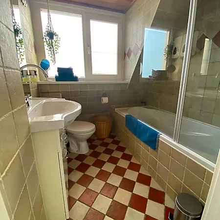 Guest house Zonnedael 4*